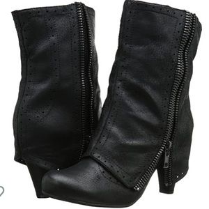 Not Rated - Zip That Lip Bootie